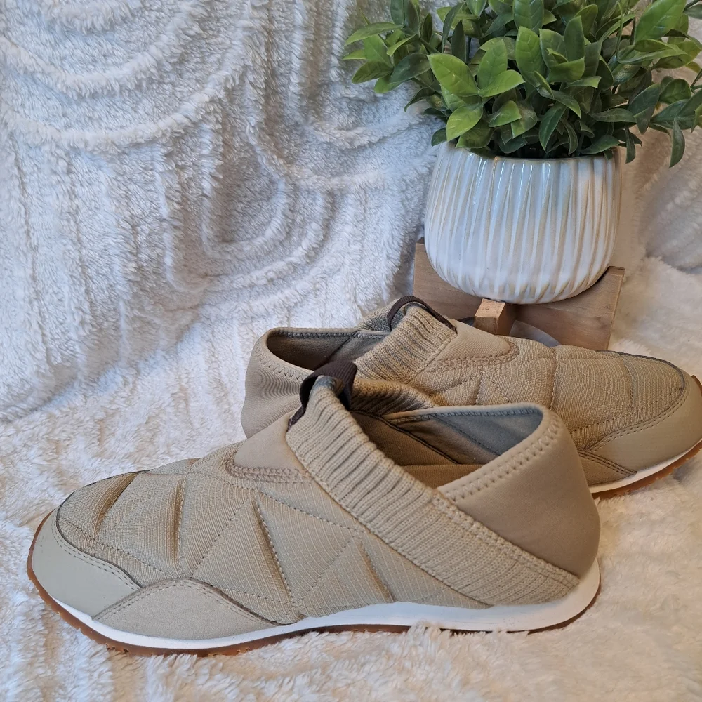 Teva Women's Slip-On Quilted Sneakers Beige